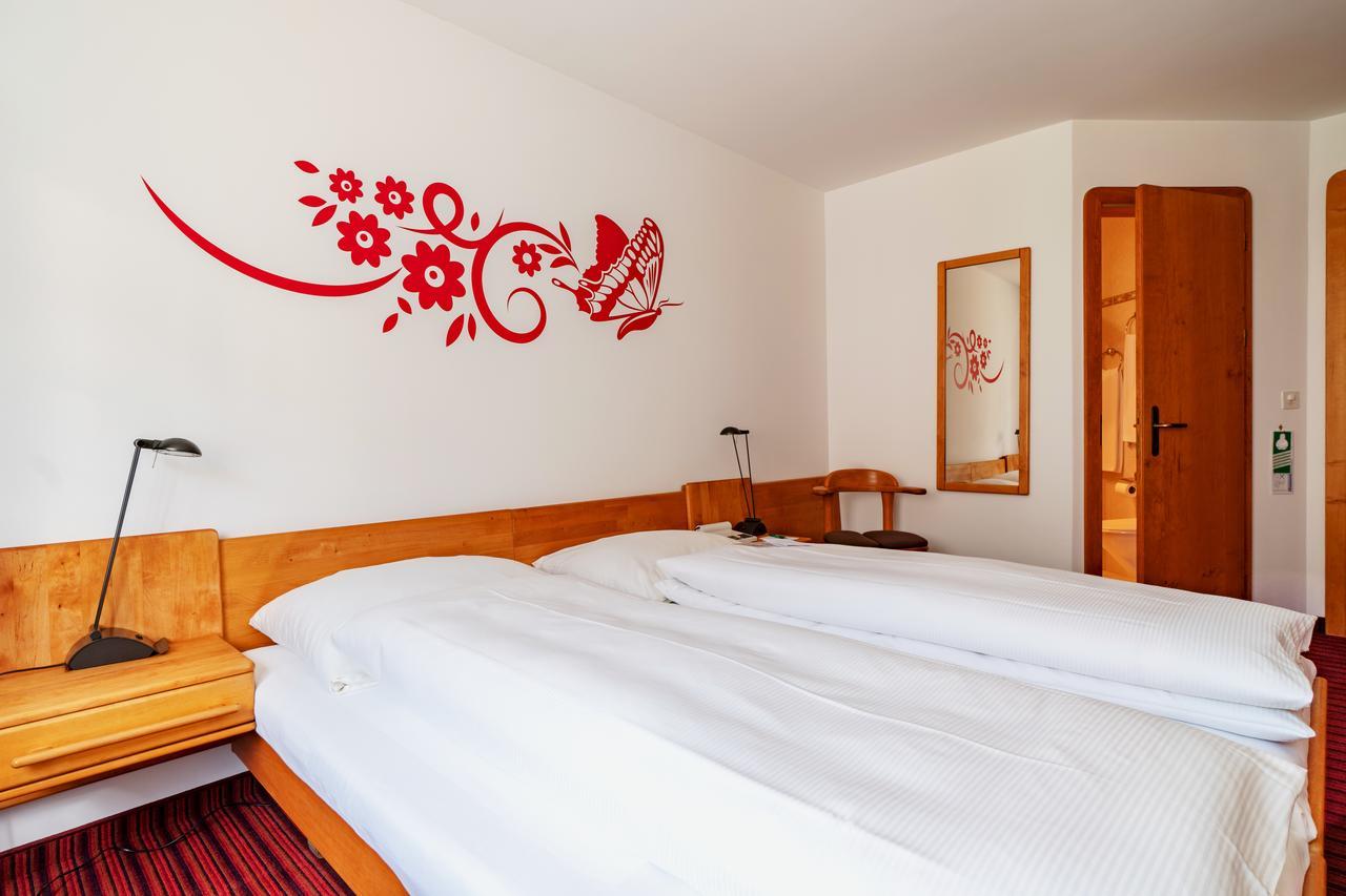 Typically Swiss Hotel Altana Scuol Exterior photo