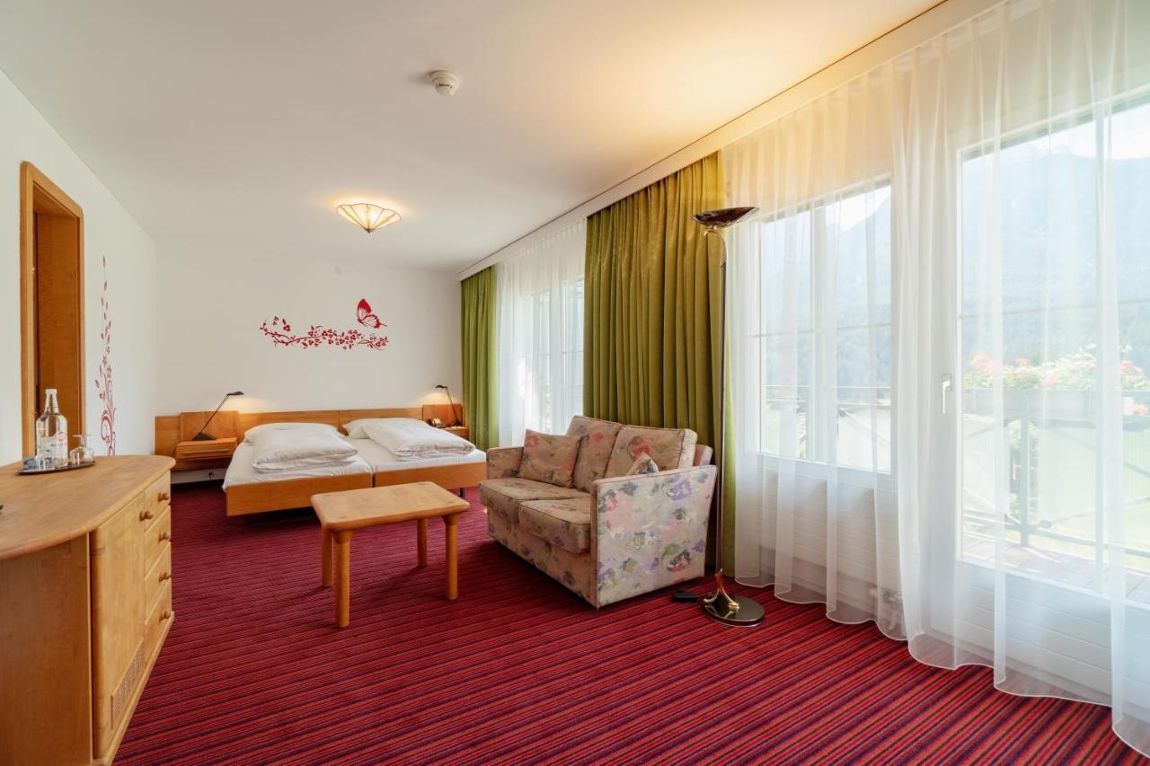 Typically Swiss Hotel Altana Scuol Exterior photo